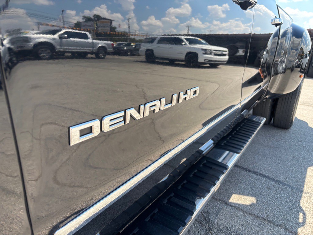 2015 GMC Sierra 3500 Image 10