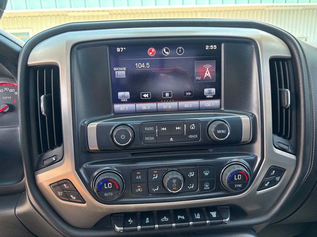 2015 GMC Sierra 3500 Image 18
