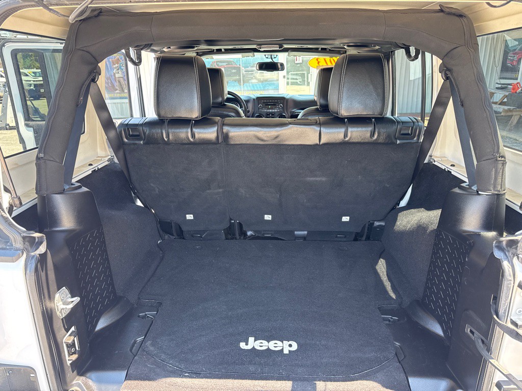 2013 Jeep Wrangler Unlimited Image 11