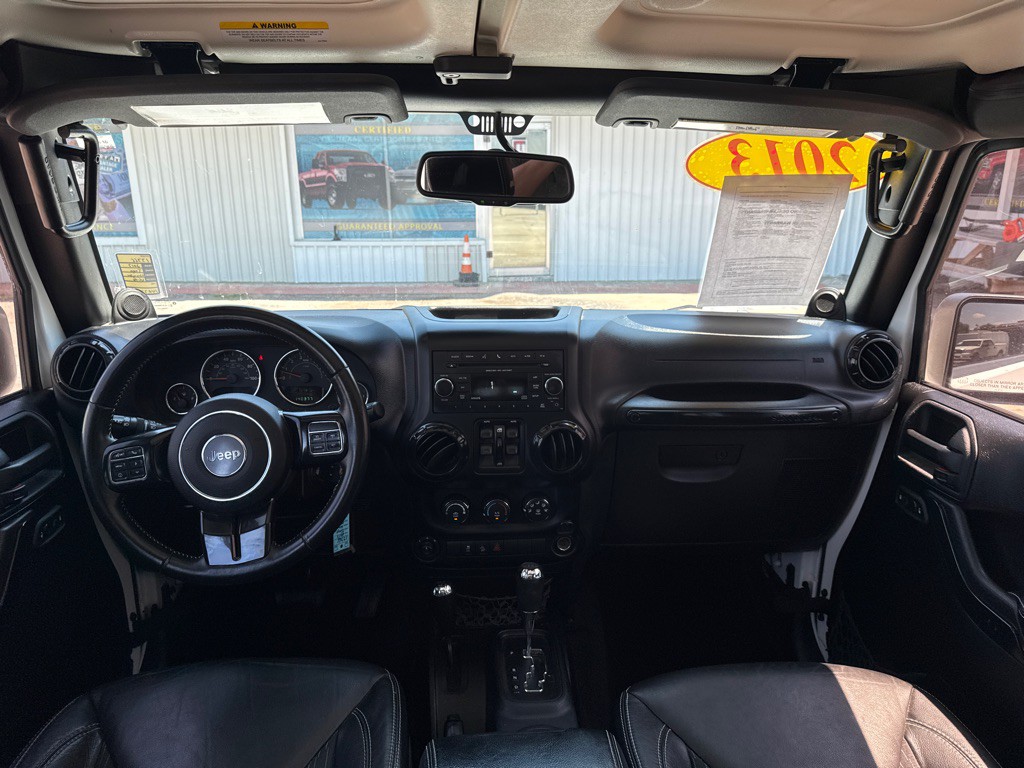 2013 Jeep Wrangler Unlimited Image 12