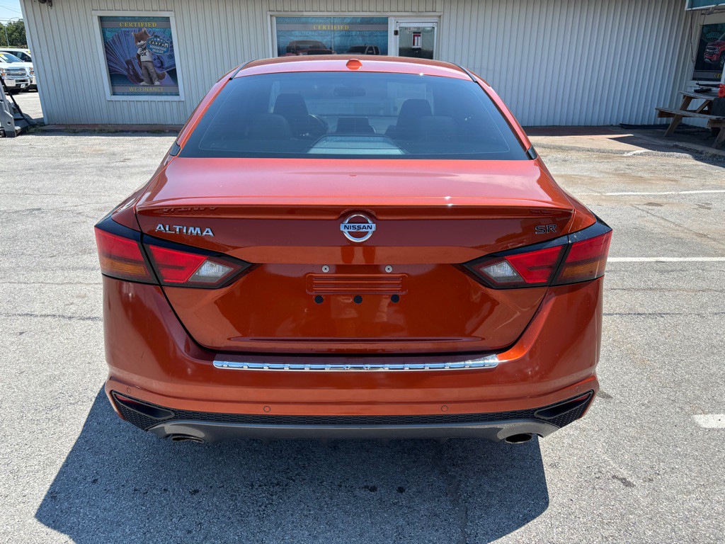 2021 Nissan Altima Image 4