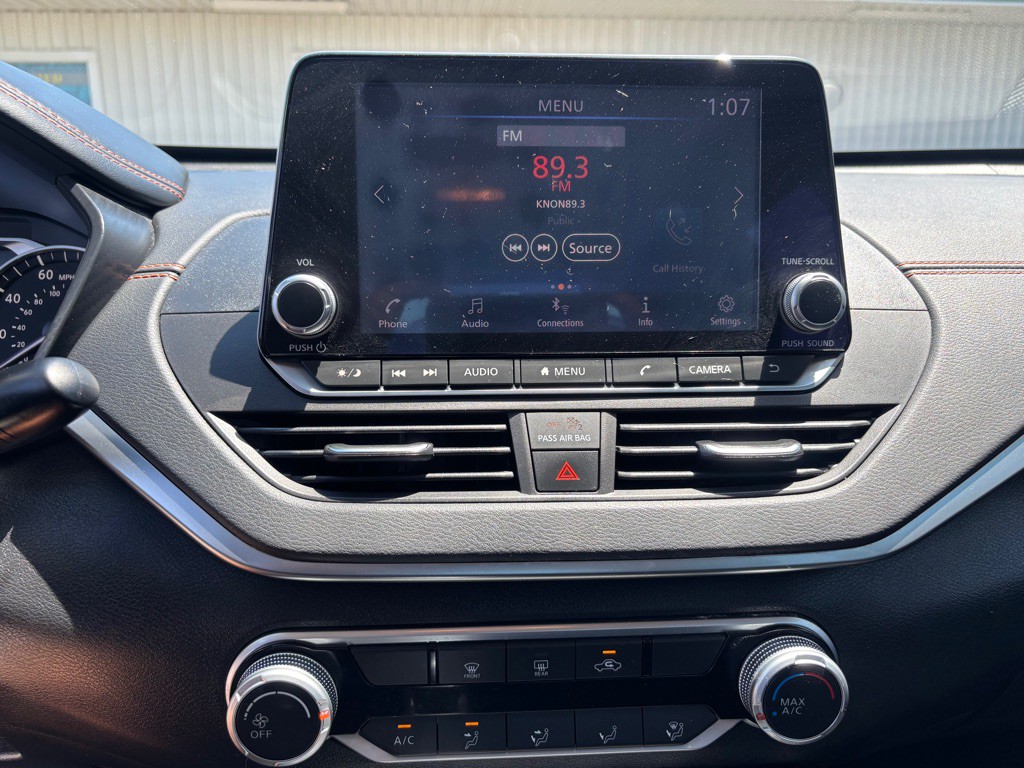2021 Nissan Altima Image 14