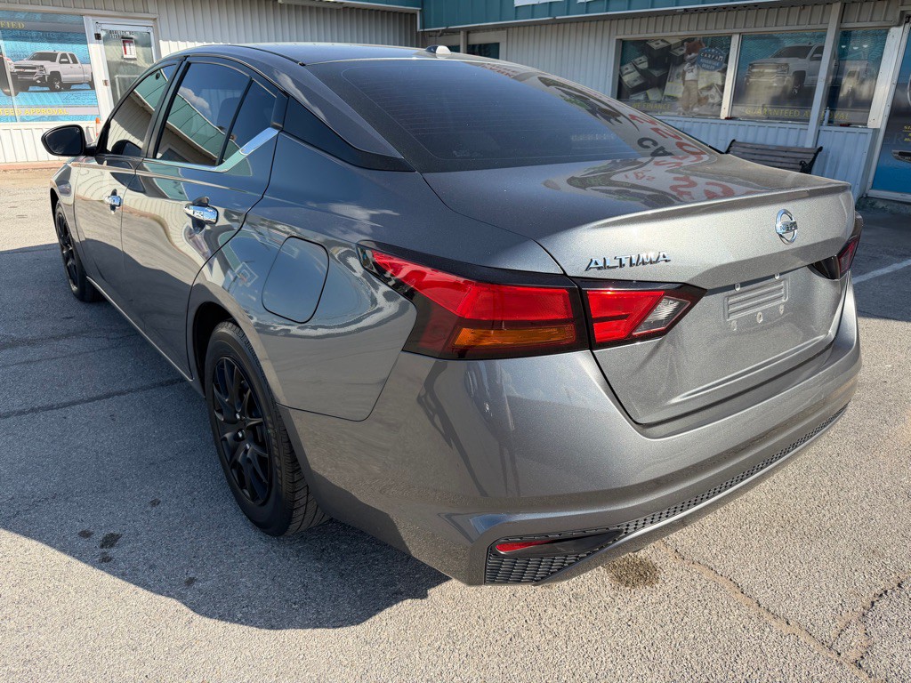 2019 Nissan Altima Image 3
