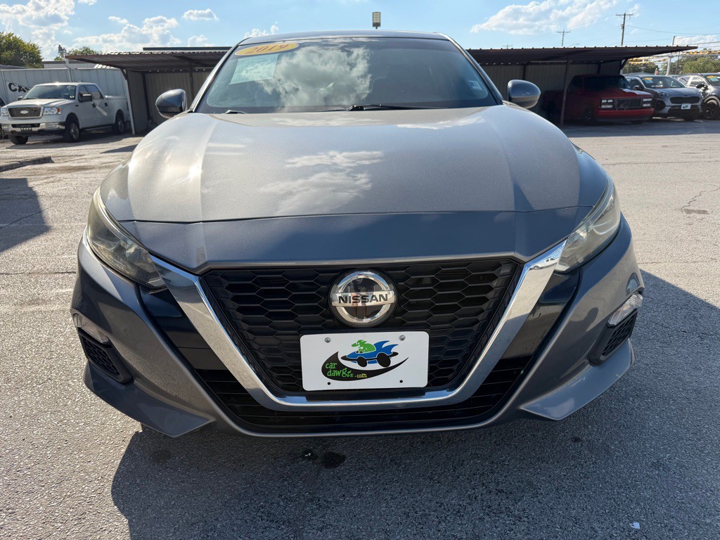 2019 Nissan Altima Image 8