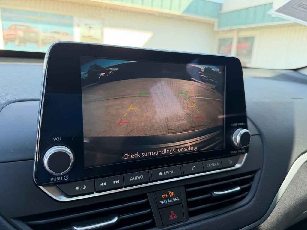 2019 Nissan Altima Image 14