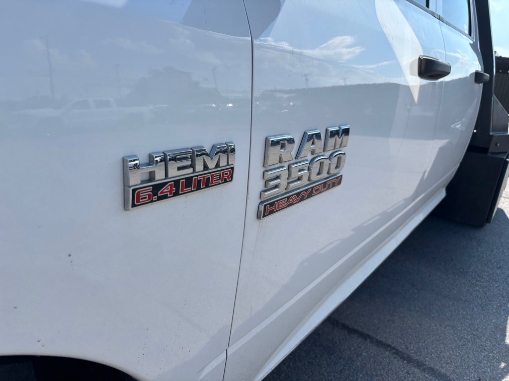 2018 RAM 3500 Image 9