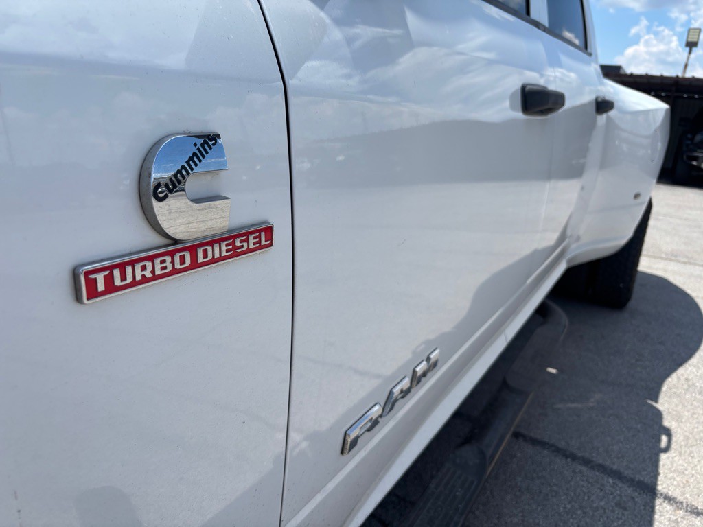 2019 RAM 3500 Image 10