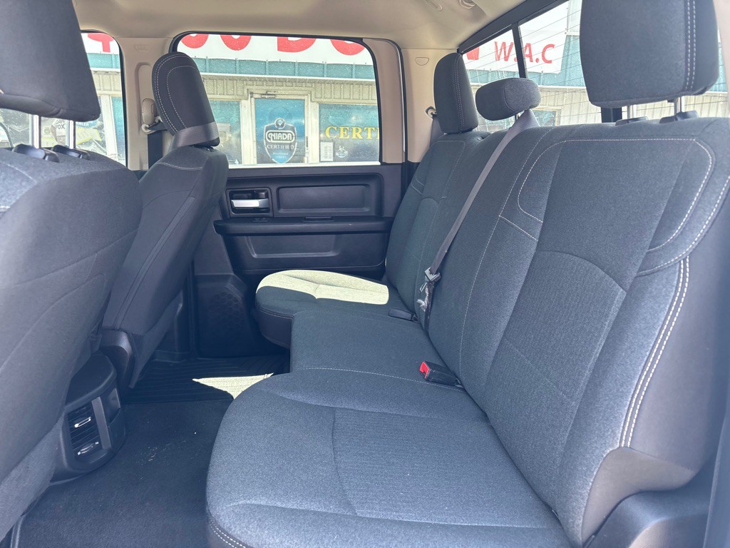 2019 RAM 3500 Image 12