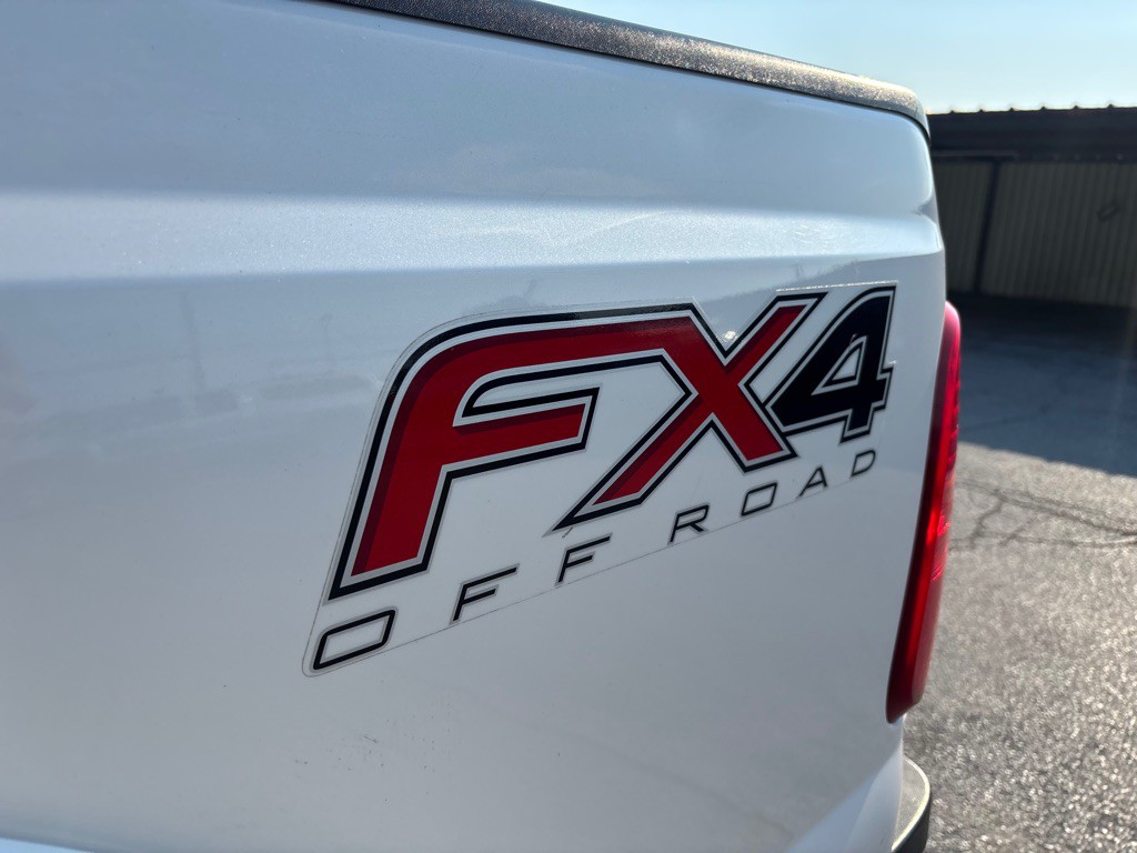2016 Ford F-350 Image 11