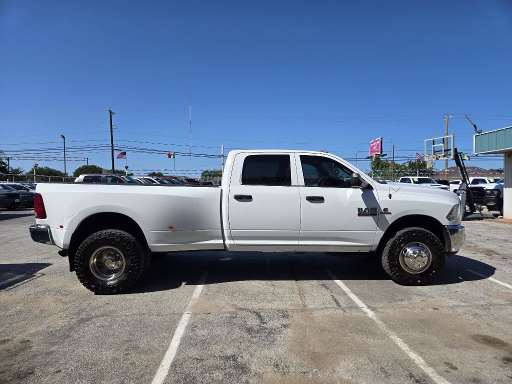 2018 RAM 3500 Image 6