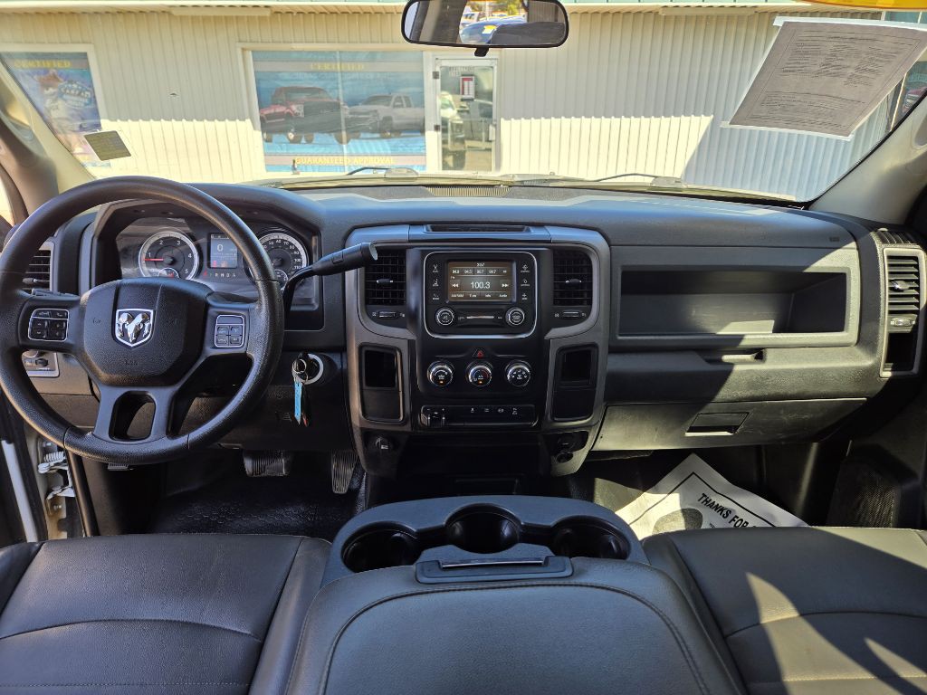 2018 RAM 3500 Image 12