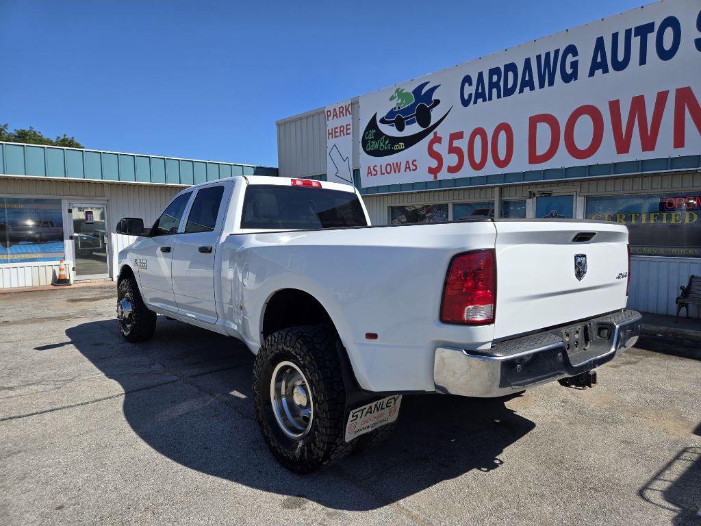2018 RAM 3500 Image 2