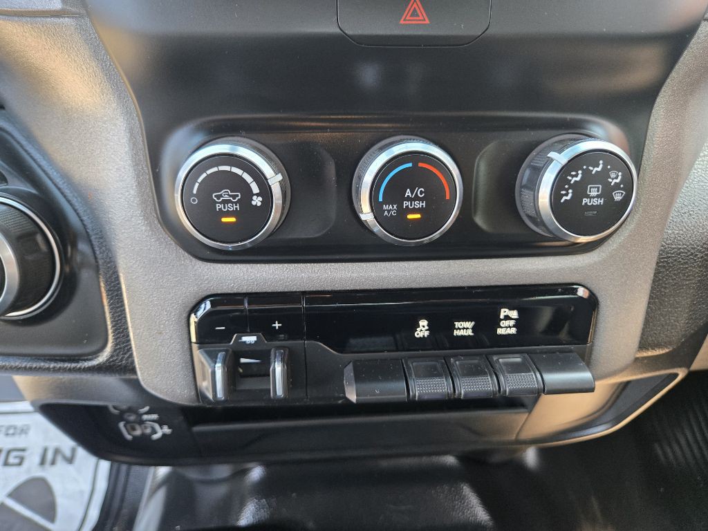 2023 RAM 2500 Image 17