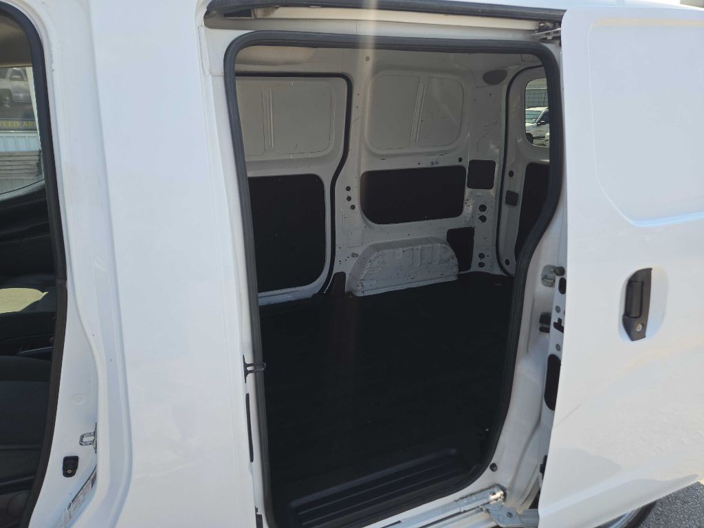 2016 Nissan NV200 Image 13