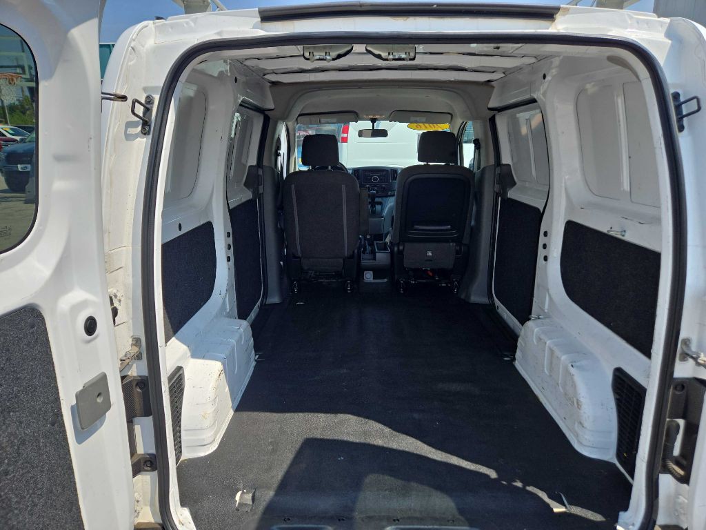 2016 Nissan NV200 Image 14