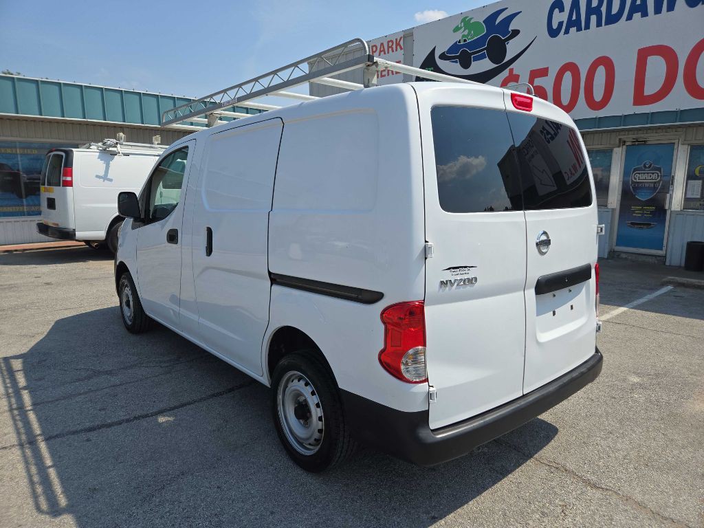 2016 Nissan NV200 Image 3