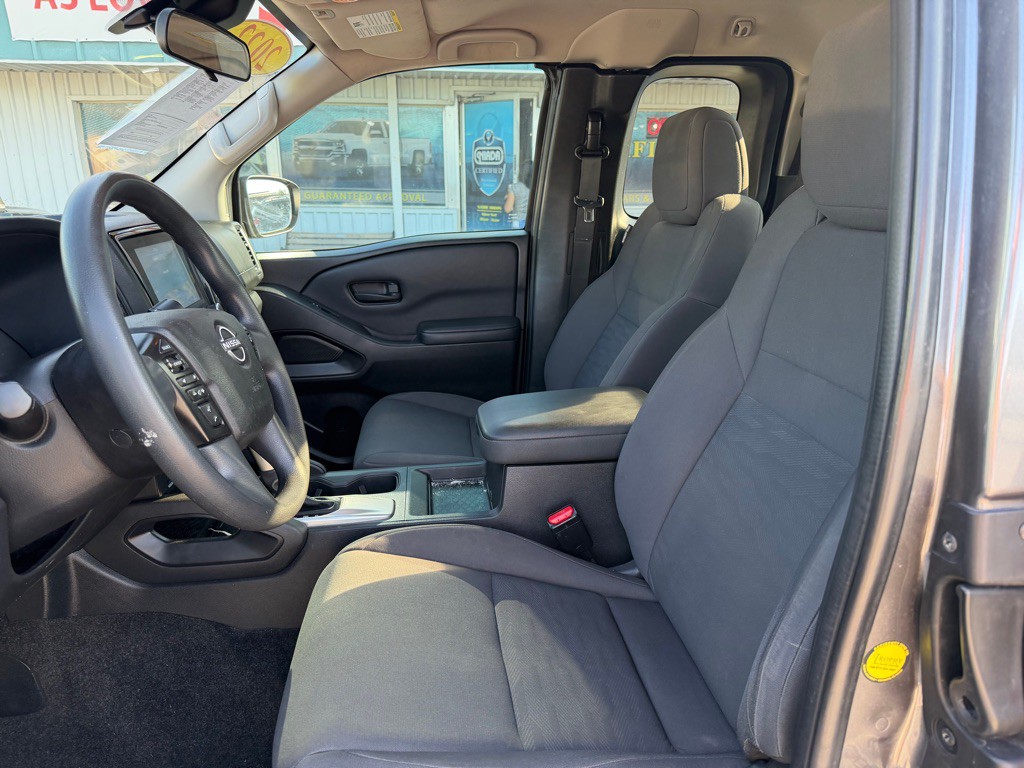 2022 Nissan Frontier Image 10