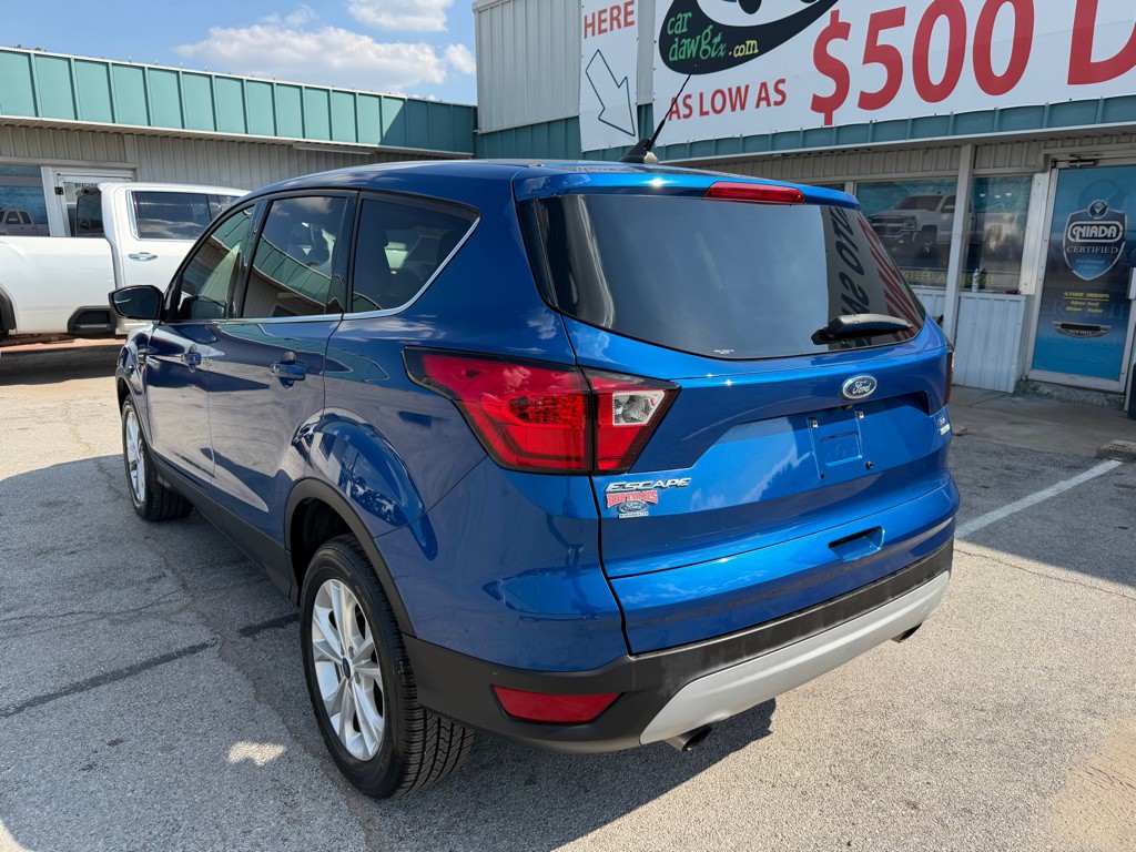 2019 Ford Escape Image 3