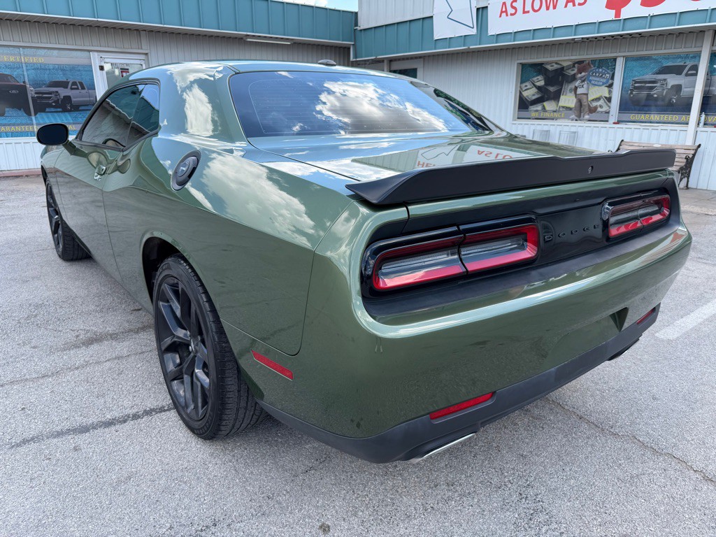 2022 Dodge Challenger Image 3