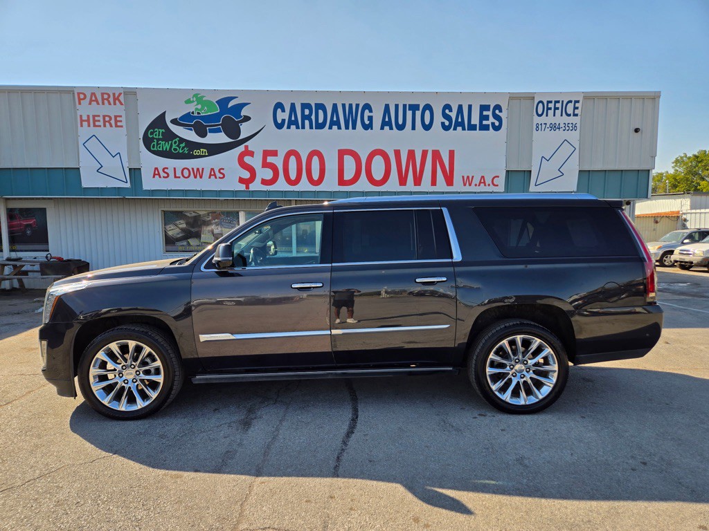 2019 Cadillac Escalade Image 2