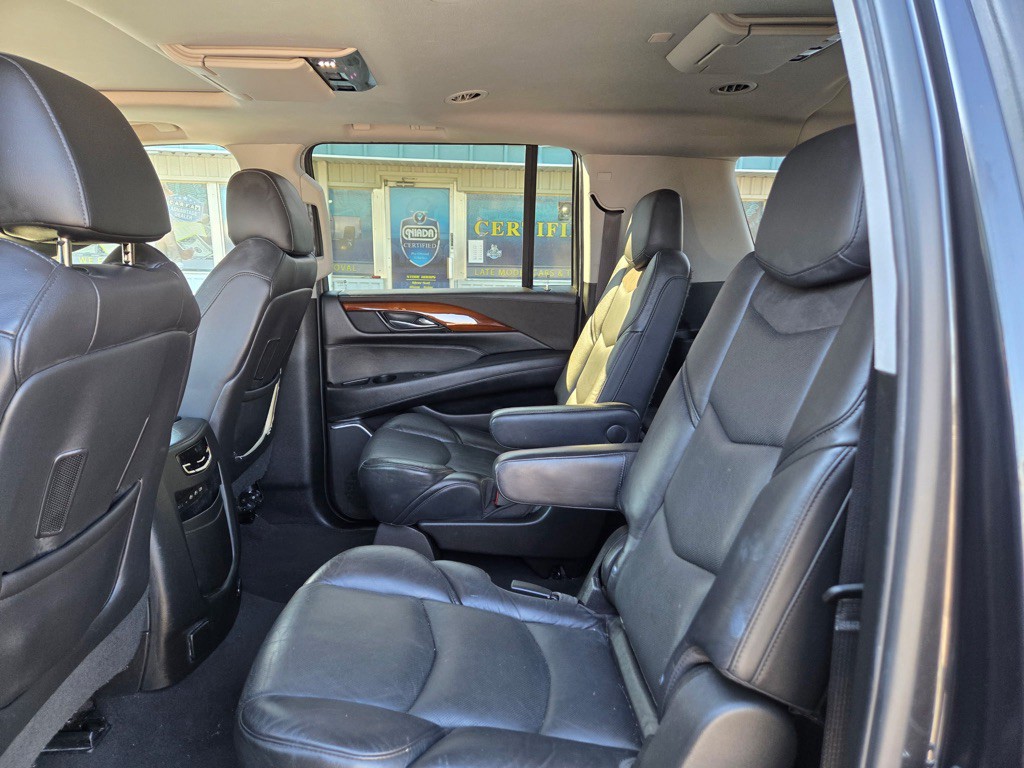 2019 Cadillac Escalade Image 12