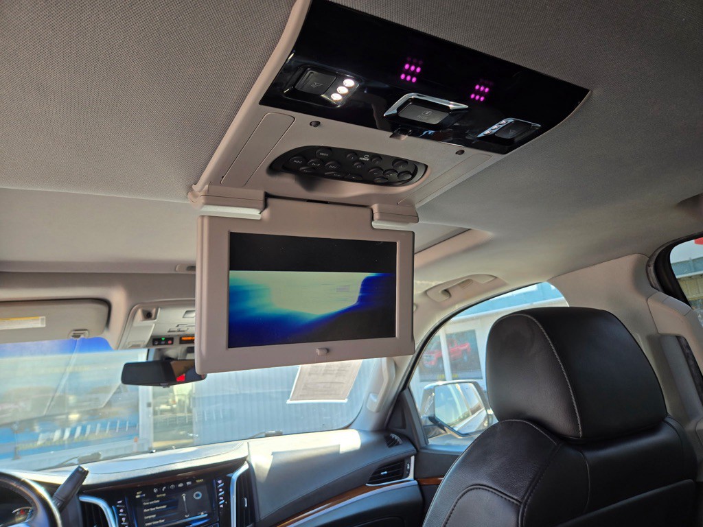 2019 Cadillac Escalade Image 16