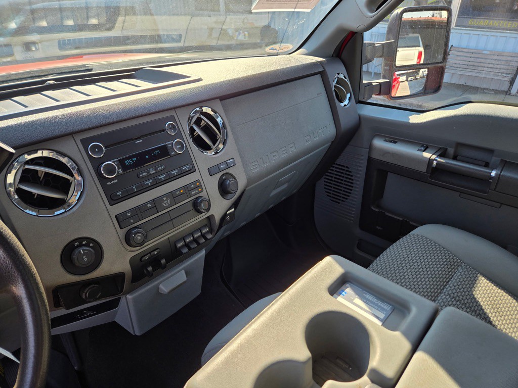 2011 Ford F-350 Image 14