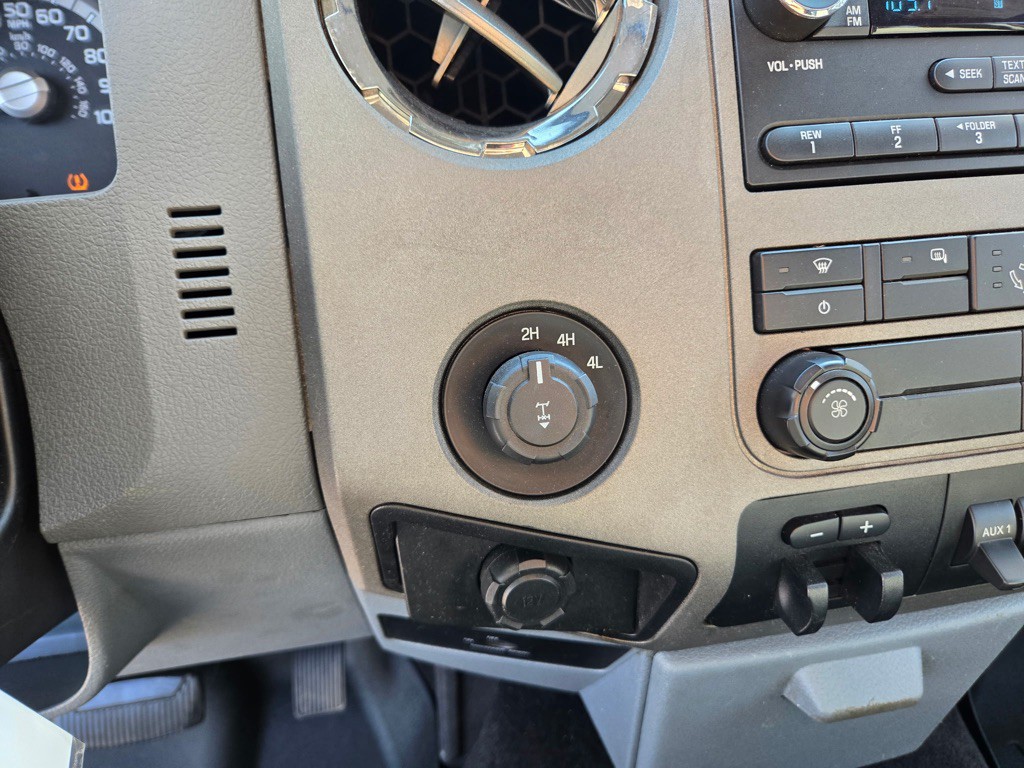2011 Ford F-350 Image 15