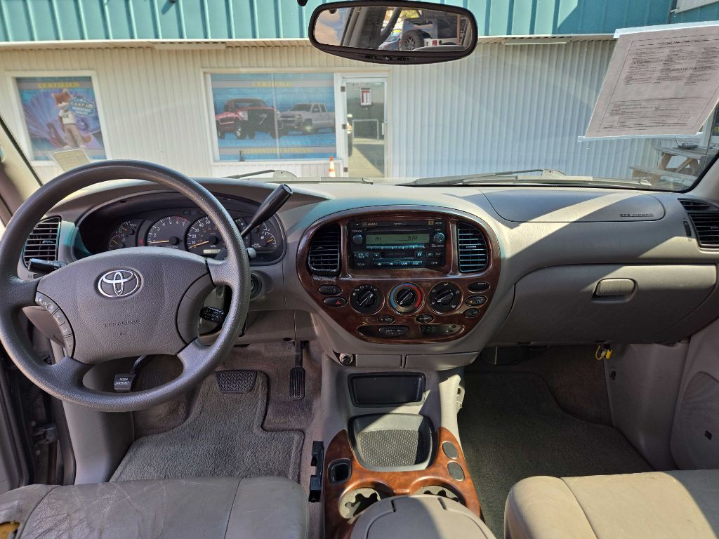 2004 Toyota Tundra Image 12