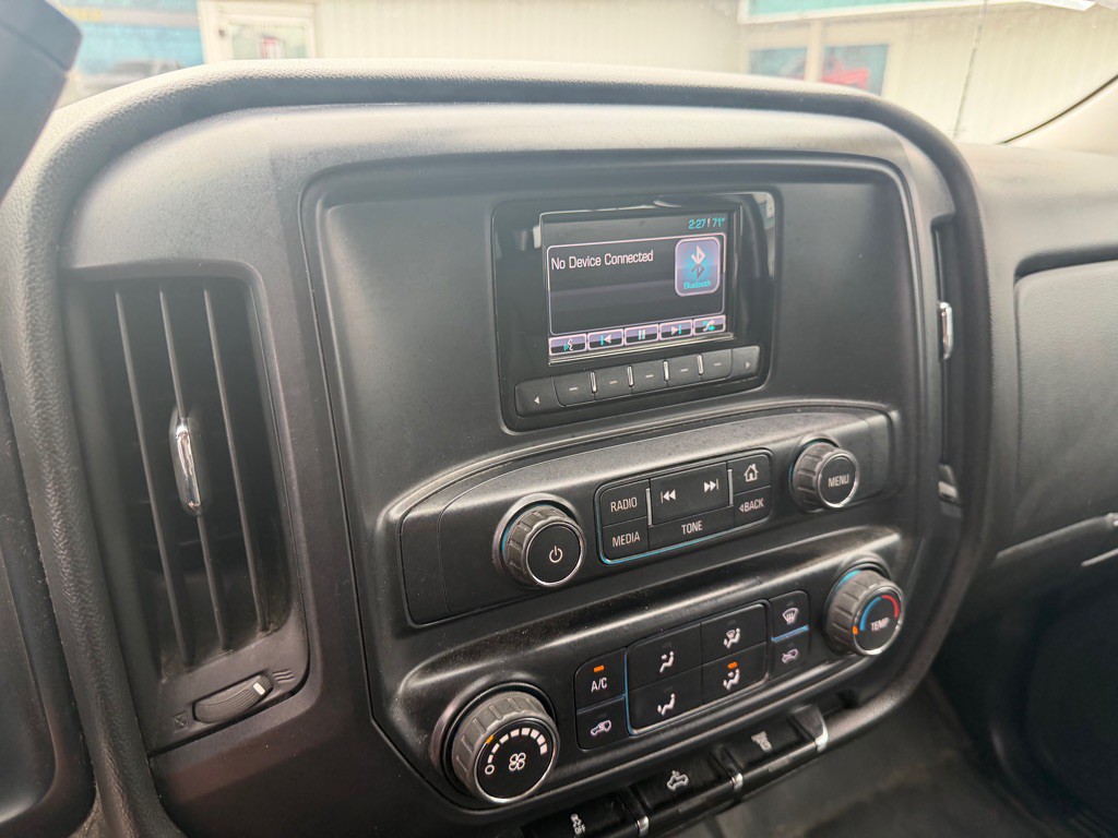 2015 Chevrolet Silverado 1500 Image 18