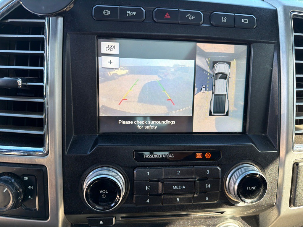 2017 Ford F-350 Image 20