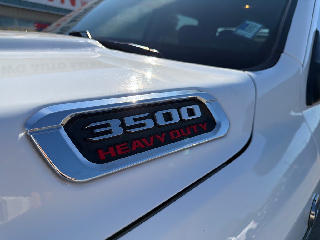 2020 RAM 3500 Image 9