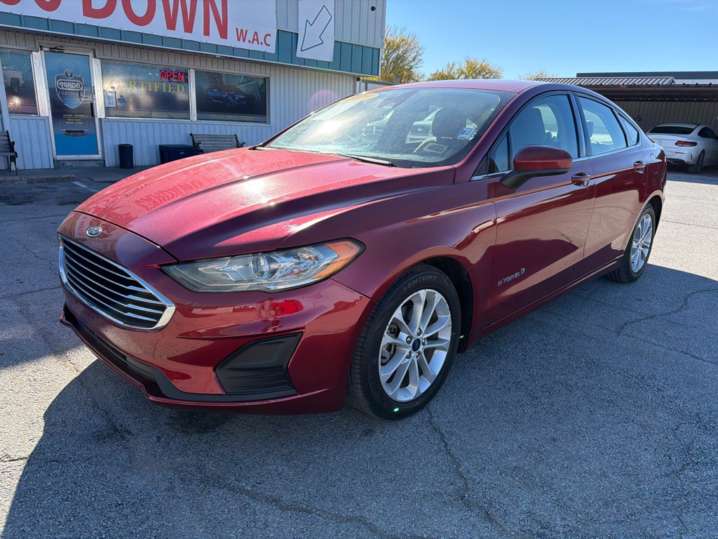 2019 Ford Fusion Image 1