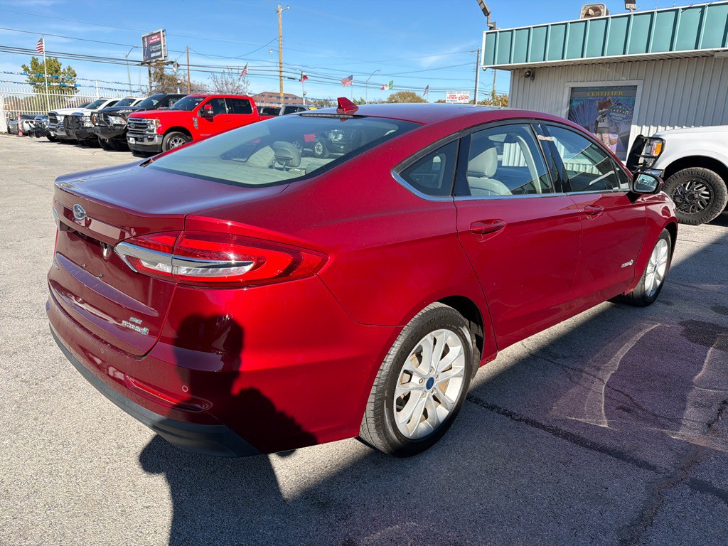 2019 Ford Fusion Image 5