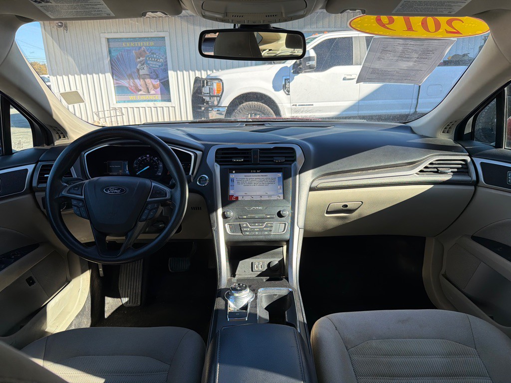 2019 Ford Fusion Image 11
