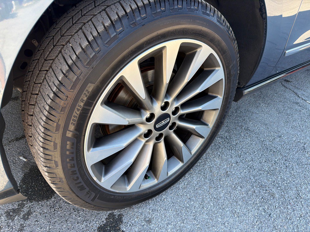 2020 Lincoln Navigator Image 9