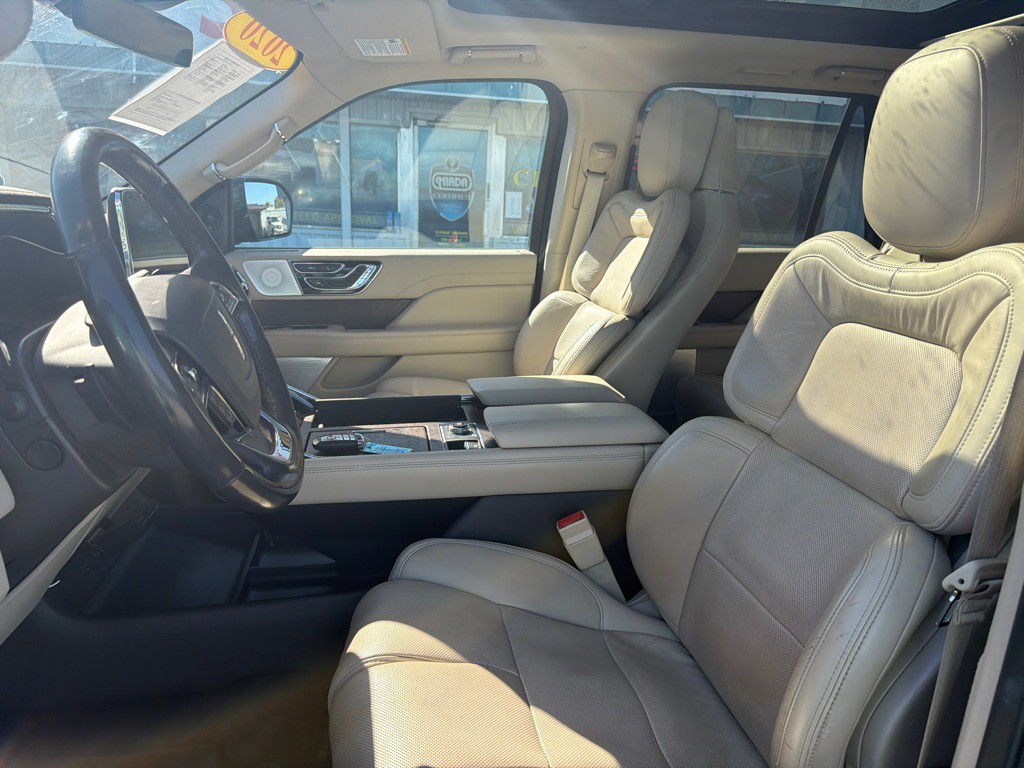 2020 Lincoln Navigator Image 11