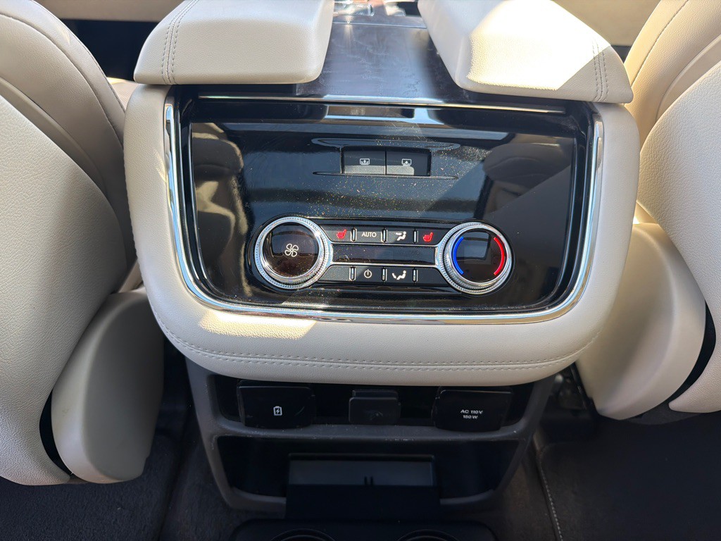 2020 Lincoln Navigator Image 14