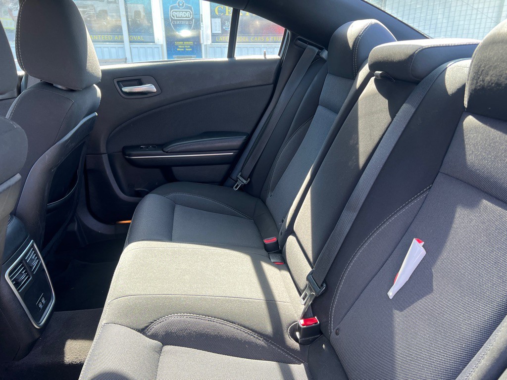 2016 Dodge Charger Image 10