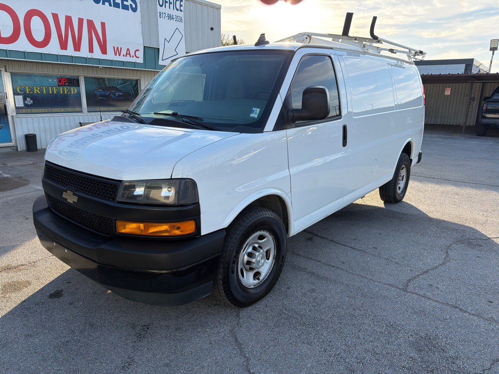 2019 Chevrolet Express Image 1