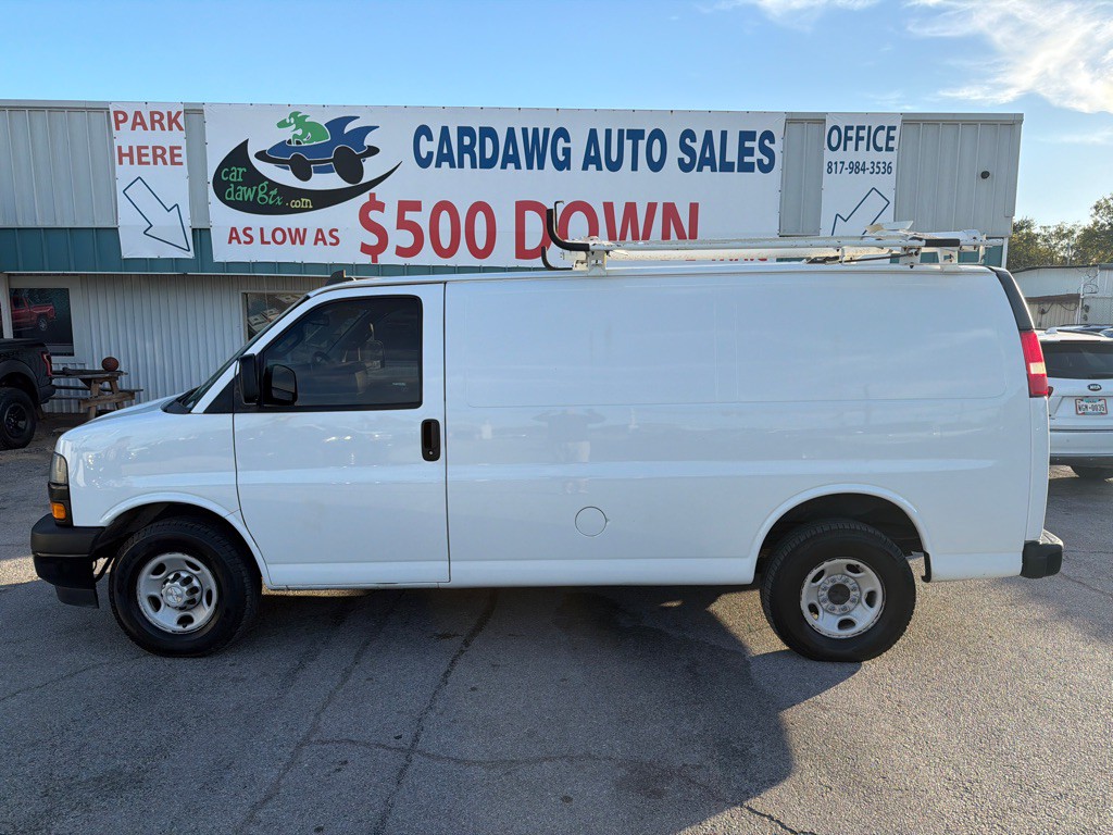 2019 Chevrolet Express Image 2