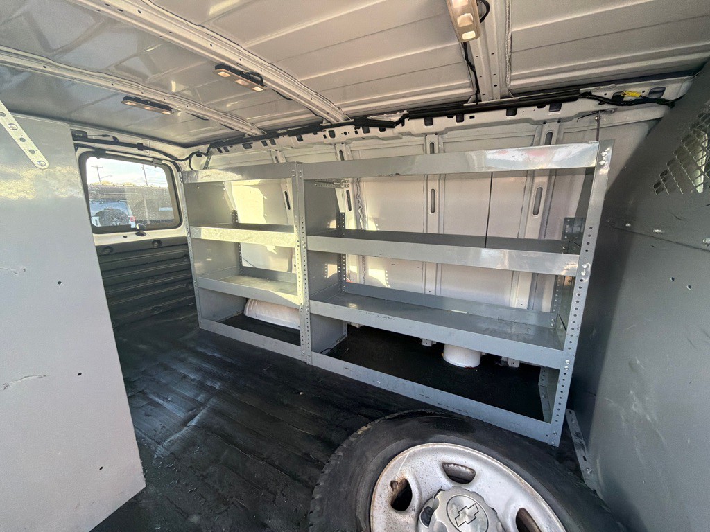 2019 Chevrolet Express Image 14