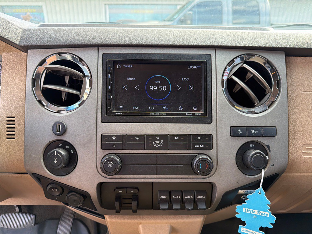 2015 Ford F-250 Image 18