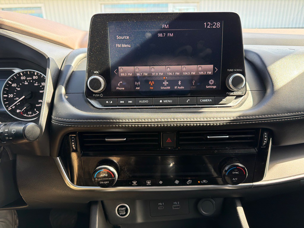 2022 Nissan Rogue Image 14