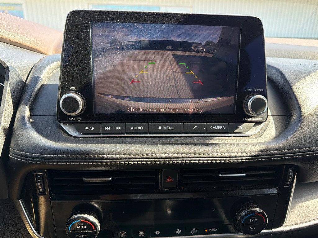 2022 Nissan Rogue Image 15