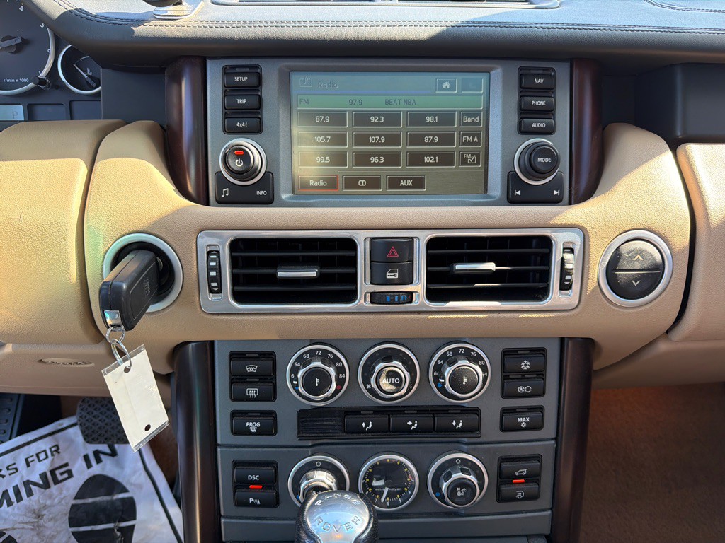 2009 Land Rover Range Rover Image 14