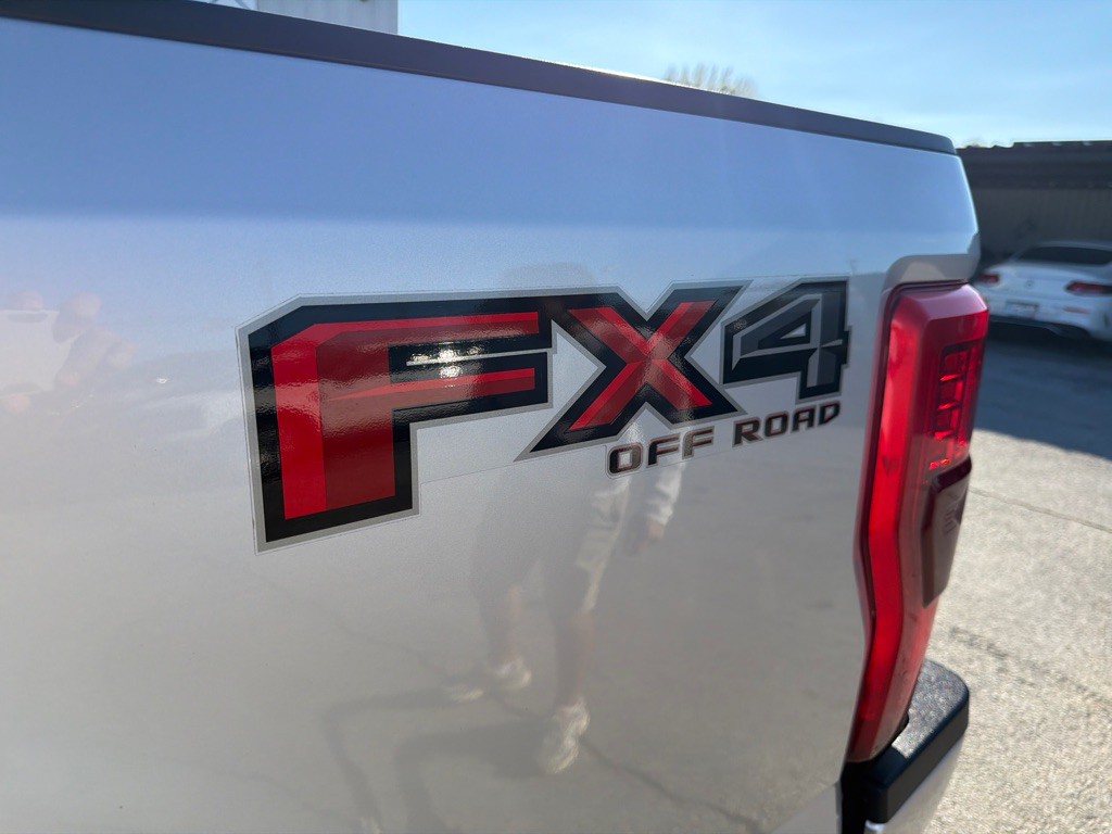 2017 Ford F-250 Image 11