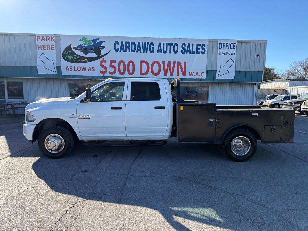 2015 RAM 3500 Image 2