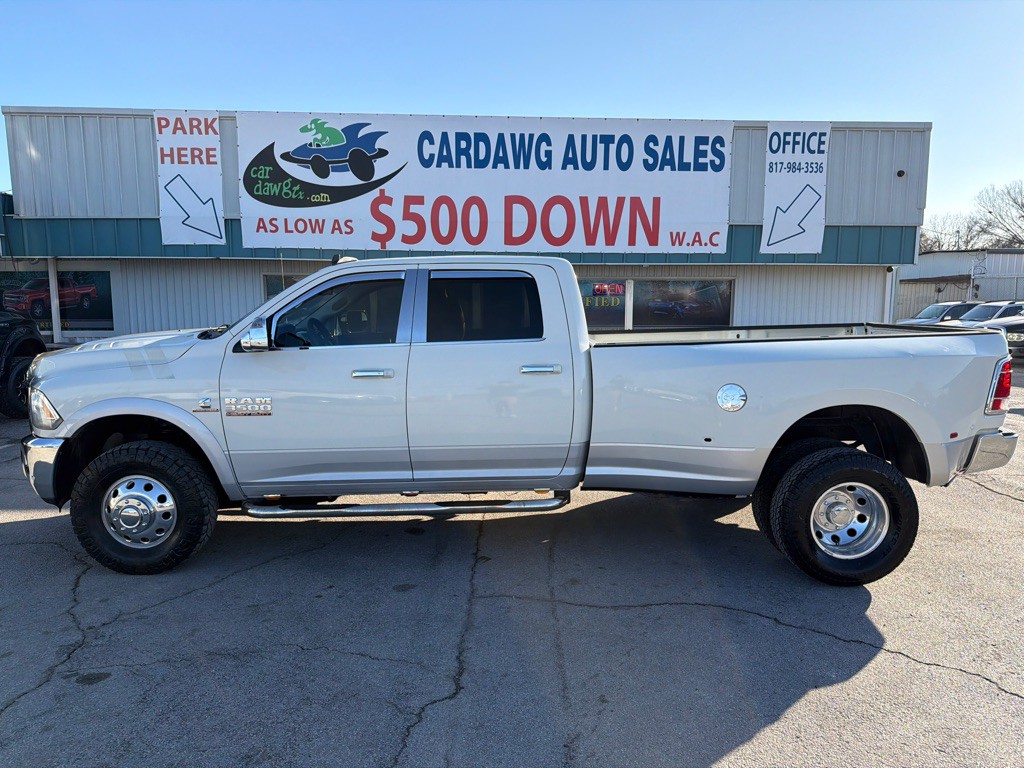 2016 RAM 3500 Image 2