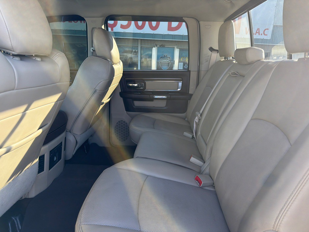 2016 RAM 3500 Image 13